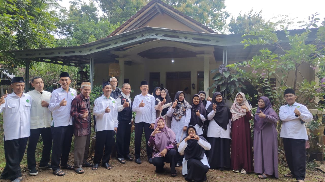 MTsN 6 Kulon Progo Tutup Tahun 2025 dengan Pengajian Bersama Guru dan Pegawai